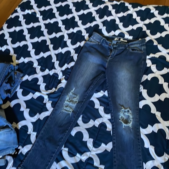 I have ONLY worn it once. They are actually a size 7 based on the tag. - Picture 2 of 5